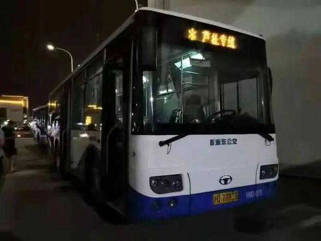 上海這些超長(zhǎng)公交車、萌萌的小巴您乘坐過(guò)嗎？就在(圖5)